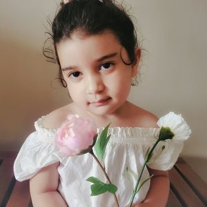 Meet your Posher, Yas